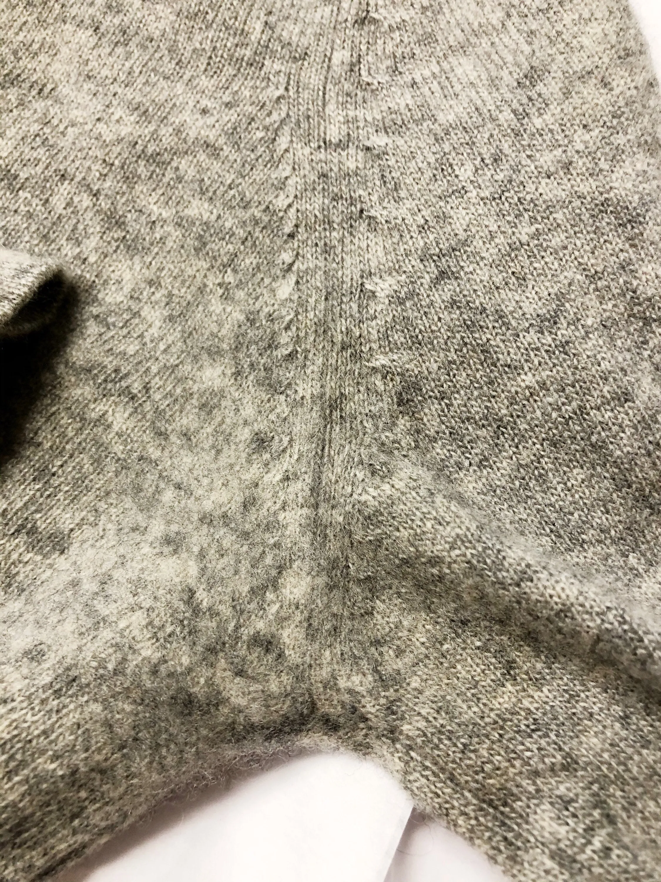 1970s Sweater CASHMERE Grey Knit V Neck Pullover Small