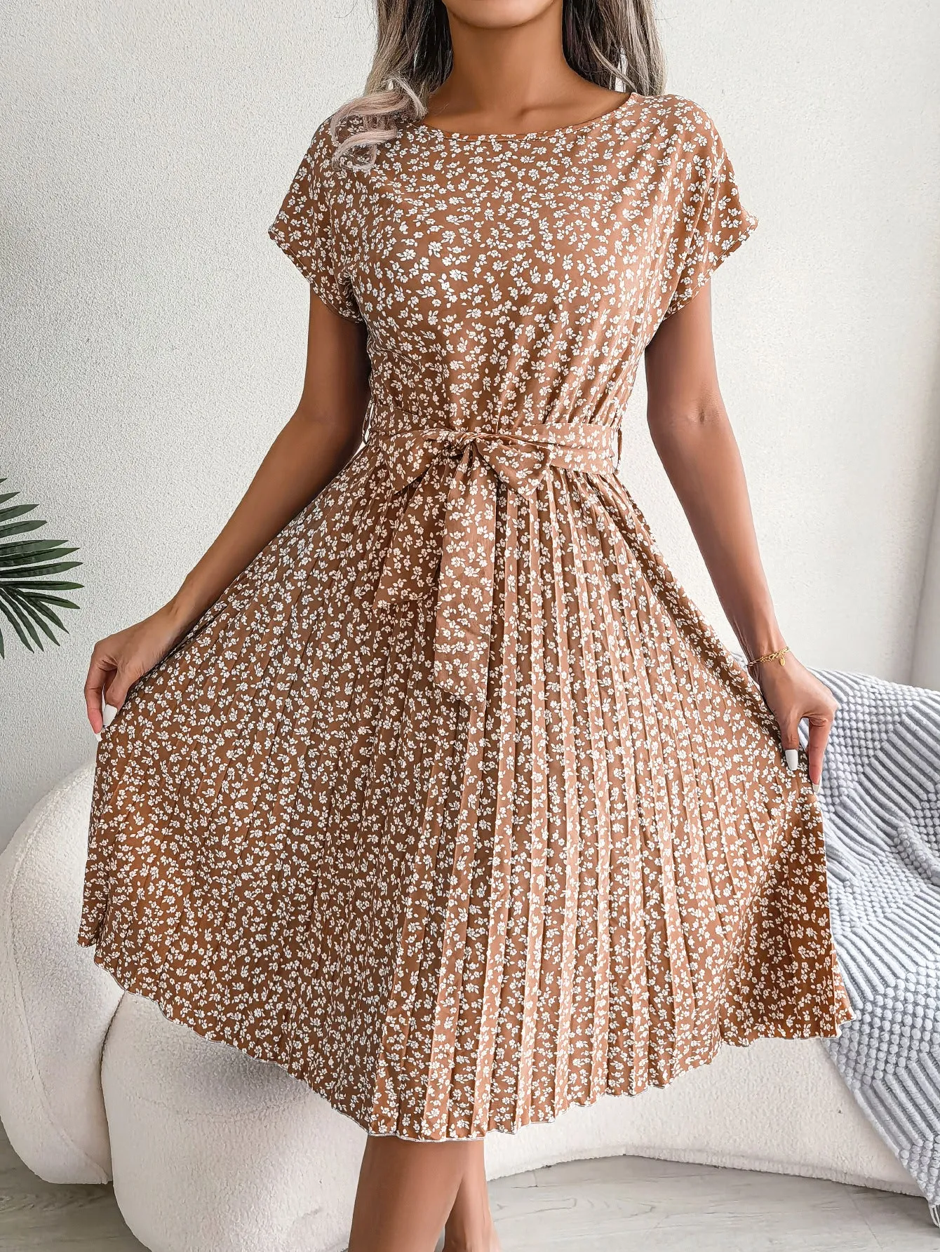 Floral Pleated Dress Casual Short Sleeve Crew Neck Corset