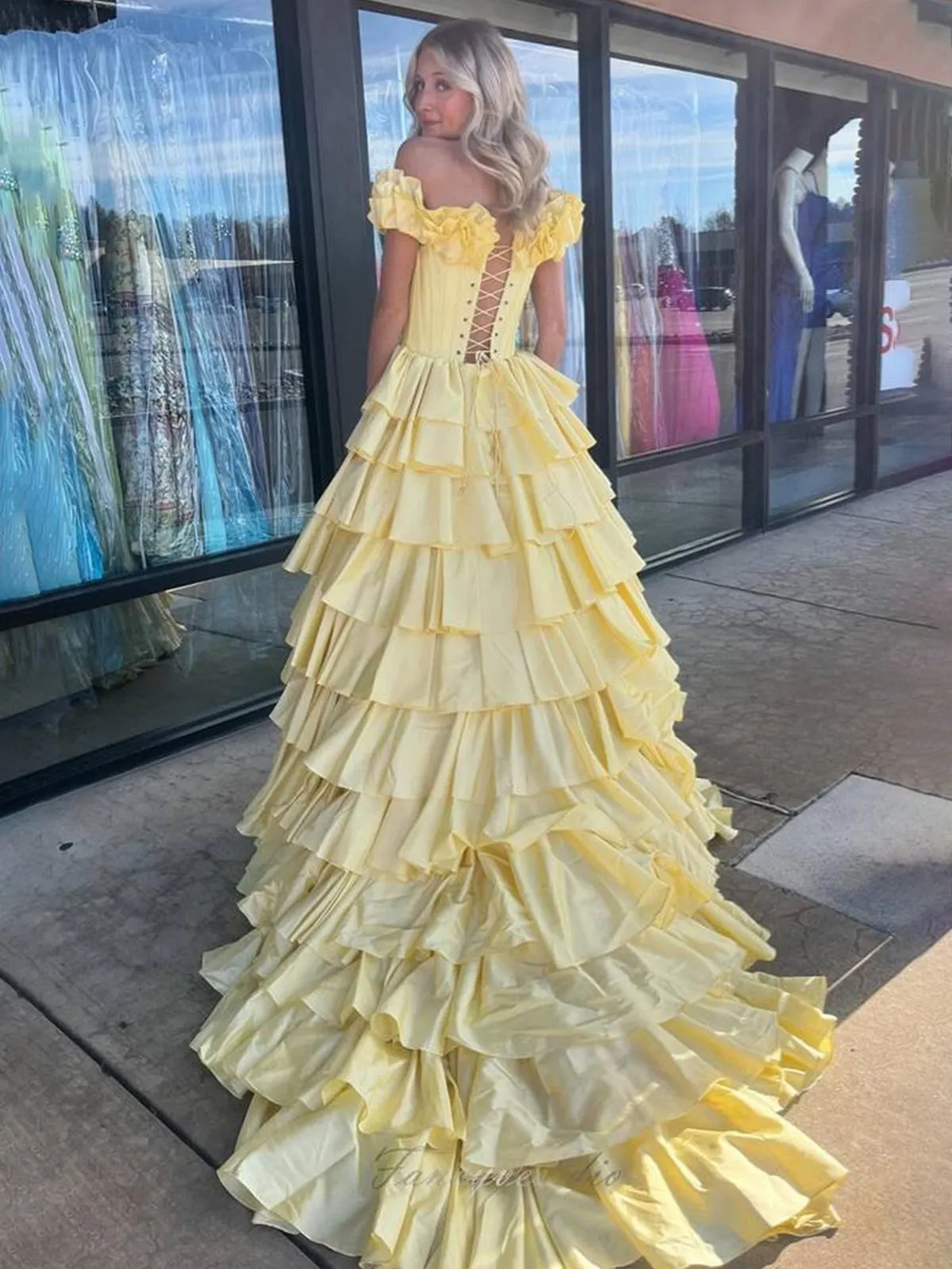 Madelynn | Off-Shoulder Ruched A-Line Layered Satin Prom Dress with Slit