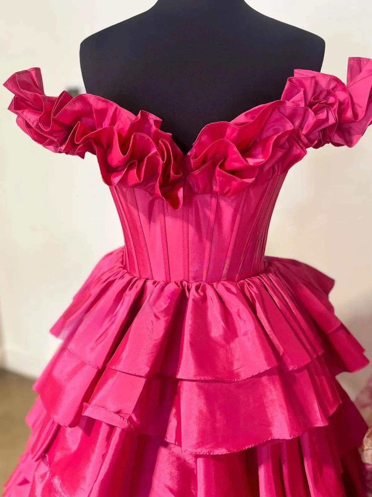 Madelynn | Off-Shoulder Ruched A-Line Layered Satin Prom Dress with Slit