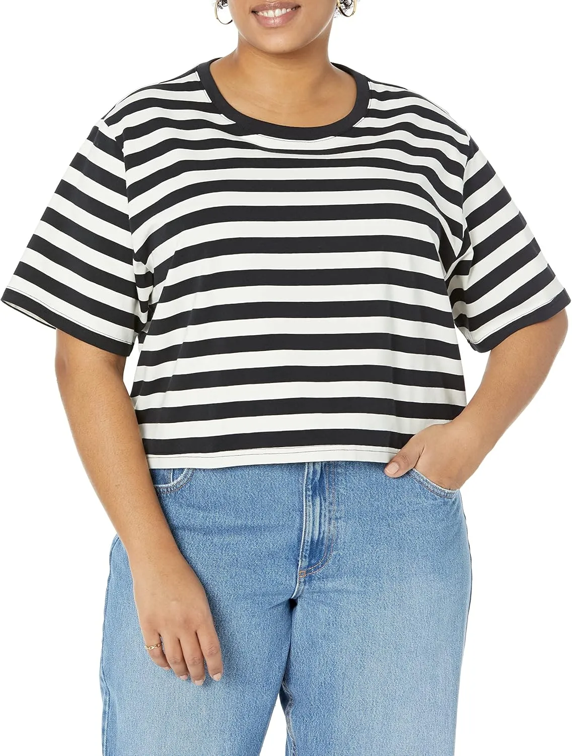 The Drop Women's Sydney Short-Sleeve Cropped Crew Neck T-Shirt